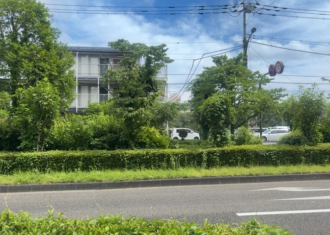 景色重視でお家選ぶをするとスーパーが遠い！学校が遠い！など生活をするうえで利便性で困ることもあります。まず一度現地を見学する際に、周辺の施設などがあるかを確認し、暮らし始めた後のことを想像しましょう。
