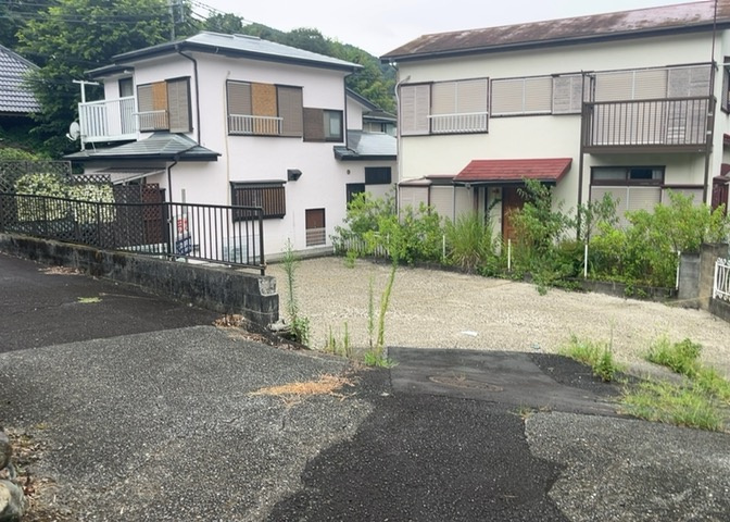 土地探しをしていると都市計画区域という言葉を目にすると思います。法律によって、都道府県知事や国土交通大臣が指定するエリアのことを指しており、都市計画区域は市街化区域と市街化調整区域に分けられています。