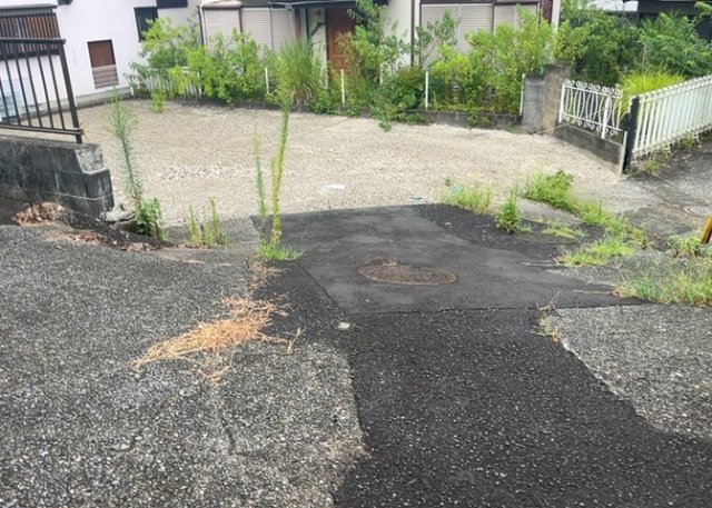 人が暮らすうえで日光は大切な要素となります。日当たりの良さは譲れないポイントですね。併せて近くに大きな建築物の建築予定がないか、あるいはそれが可能な土地が近くにないか事前に確認することもお勧めします。