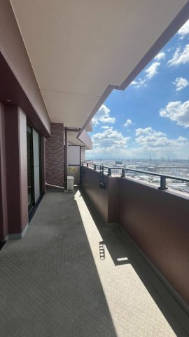 ダイアパレス新石切フォレストタウンのバルコニー