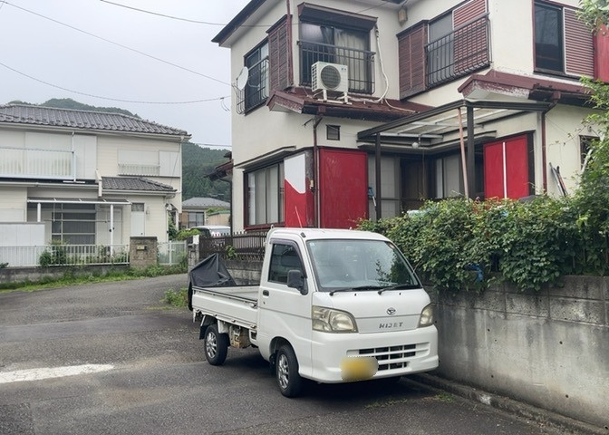 物件の詳細については、現地を見てわかること以外に、役所や法務局などで調べないとわからないことがあります。そのため、現地に行く場合は、もしこの物件を買ったらどのような生活ができるかをイメージしましょう。