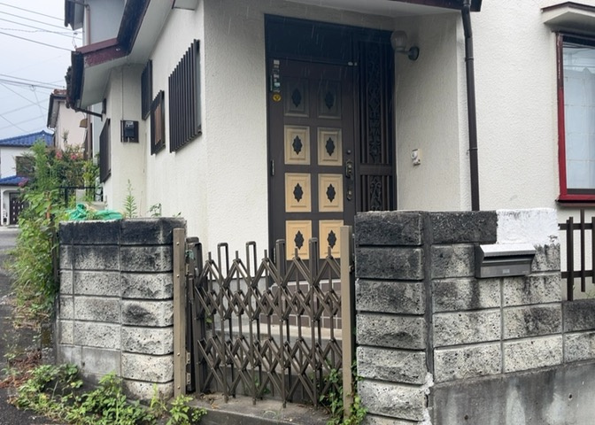 家を建てる前提で土地を探している場合、地盤の丈夫さは譲れない条件の一つです。地盤が脆弱だと追加工事が必要となります。また、過去に地盤沈下や液状化現象を起こした土地は、できるだけ避けた方がいいでしょう。