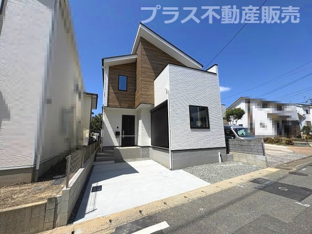 完成しました。物件内部もご見学頂けます。プラス不動産販売にお任せ下さい。