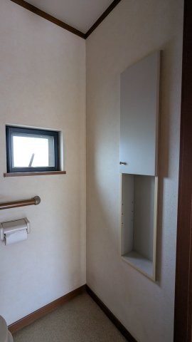 1階トイレ収納