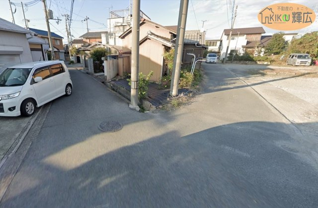 JR宝殿駅まで徒歩約12分の距離です
