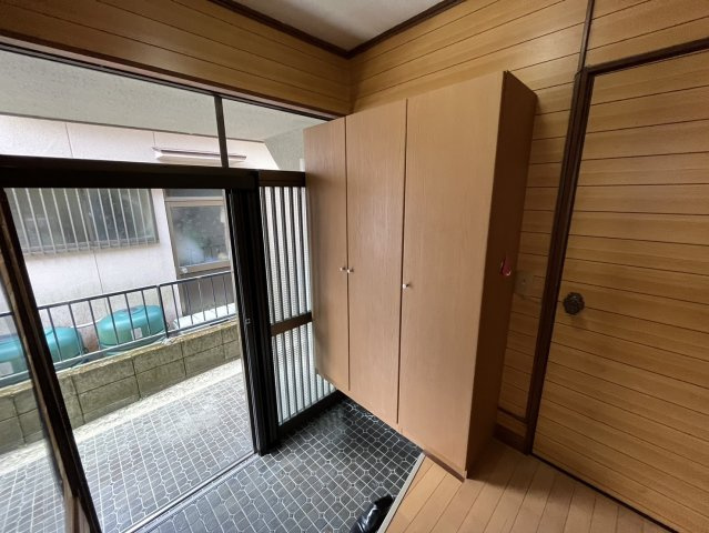 大型シューズボックス付き