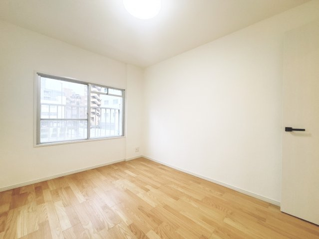 東側5.5帖洋室別角度