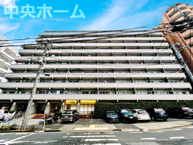 【敷地内駐車場】最新の空き状況や費用などの詳細は担当スタッフまでお問い合わせください。