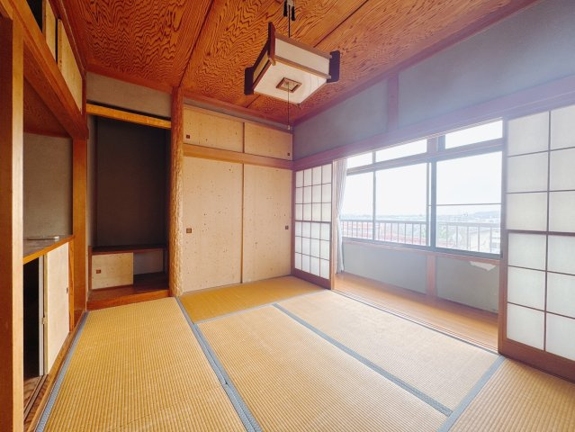 ■和室｜和室でしか味わえない畳ならではの香りや素材で和のやすらぎを感じてください♪畳にはリラックス効果があるといわれています。のんびりするならやっぱり和室が一番ですね♪