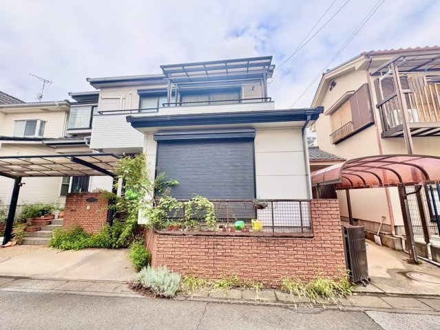 ■お好きなハウスメーカーで建築可能です！　■土地面積約30坪・整形地　■南東道路・日当たり良好！　■近くに商業施設充実！　■東越谷小学校徒歩3分(210ｍ)・越谷東中学校徒歩19分(1500ｍ)