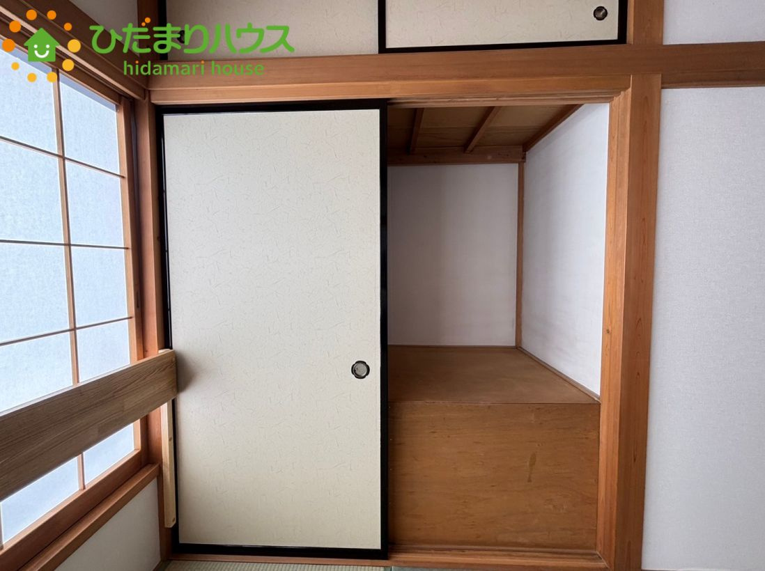 木の温もりが心地よい和室の収納は、布団や季節物をすっきり片付けられる便利なスペース♪生活リズムに合わせて使いやすく整えられます!
