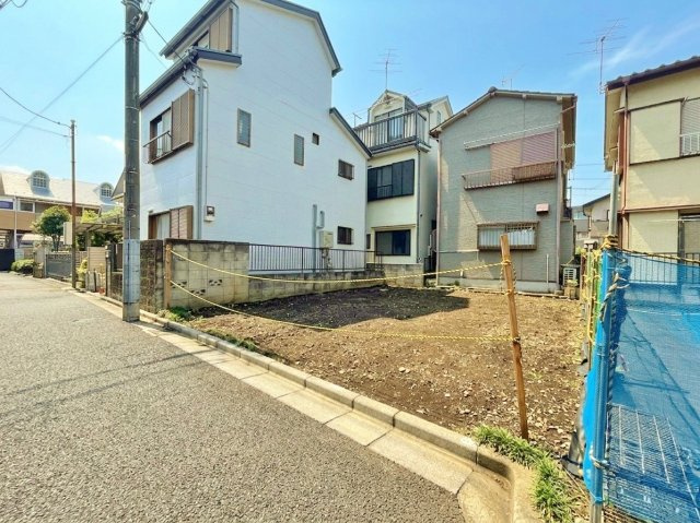 ―　土地54.92？　×　建築条件なし　×　更地渡し　想いを自由に形へ　限定1区画　―　お好きなハウスメーカーで建築可能！　自由設計の売地　【建売では叶わぬこだわりのマイホームを実現いただけます】