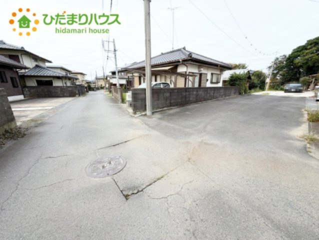 閑静な住宅地で叶える穏やかな新生活☆彡小学校徒歩2分と近く、お子様の通学も安心！