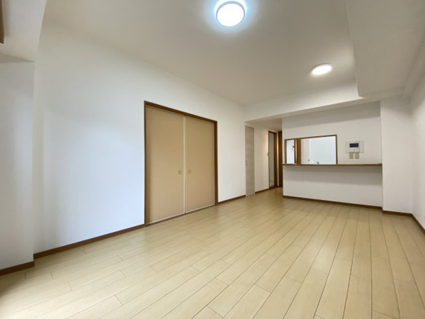 【エクレール豊春Ⅲ　中古マンションのダイニングキッチン】