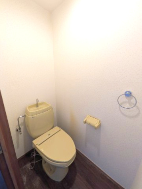 シンプルで使いやすいトイレです