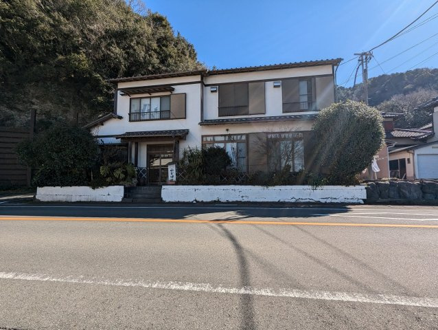 敷地が約55坪と広々としています。自由な間取りでお家が建てられます。駐車場を広く取る事も可能です。