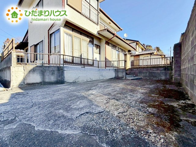 整備された駐車場で、マイカーを気兼ねなく洗車できますね