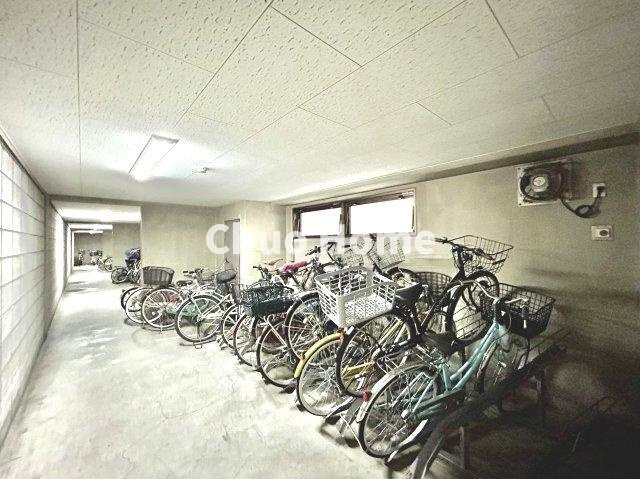 【自転車置き場】最新の空き状況や費用などの詳細は担当スタッフまでお問い合わせください。