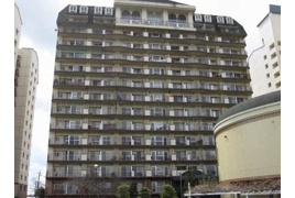 琵琶湖アーバンリゾート2番館の外観