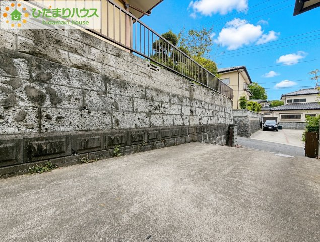 マイホームなら駐車場代がかかりません。しかも、自宅の駐車場で洗車ができます！今までコイン洗車に行っていた手間も省けて、節約にもつながります(^^♪