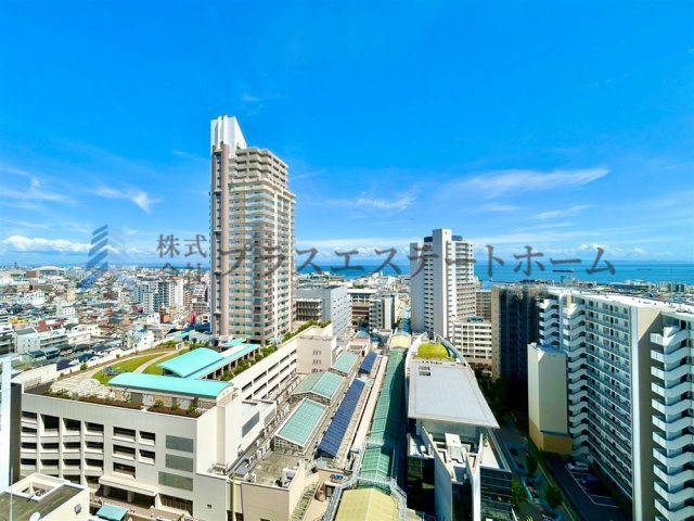 雨の日でもスーパーや駅まで濡れずに行けます♪