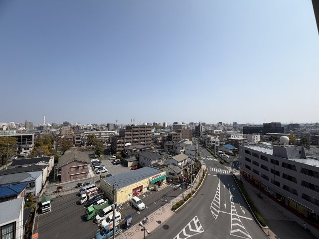 お部屋からの眺望は前面に棟がないため、開放的な眺望です。