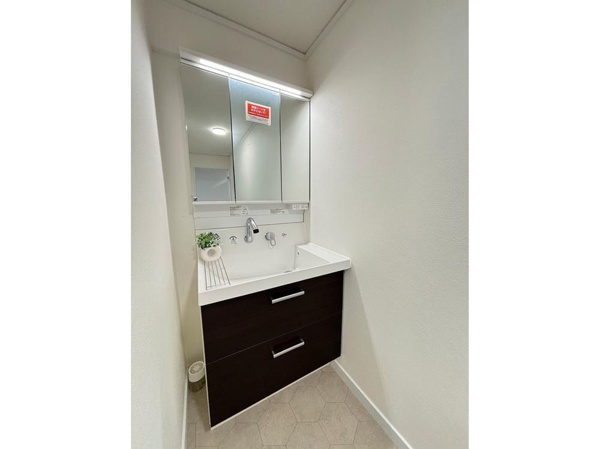 コム古川橋の独立洗面台