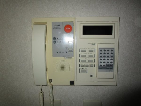【下呂市少ケ野の中古マンションのTVモニター付きインターフォン】