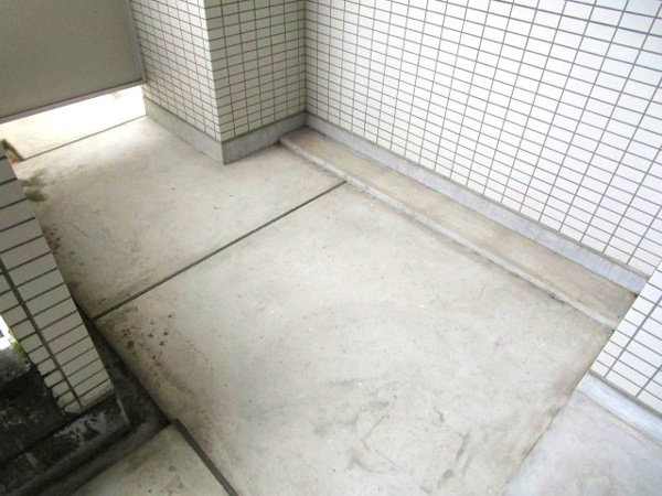 【下呂市少ケ野の中古マンションのバルコニー】