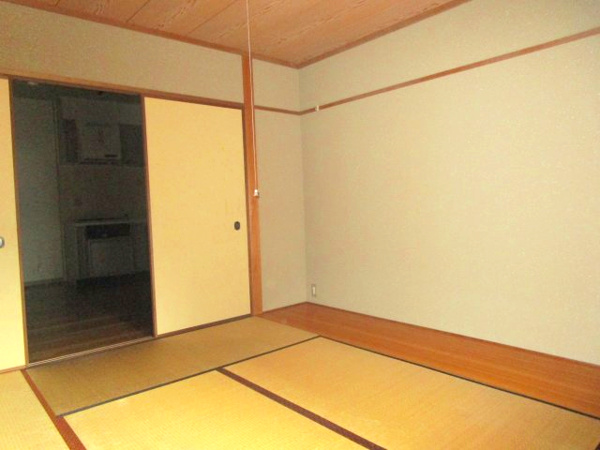 【下呂市少ケ野の中古マンションの和室】