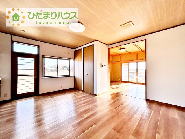 早くお仕事終わらせて、家に帰りたくなるようなリビングです(^^♪