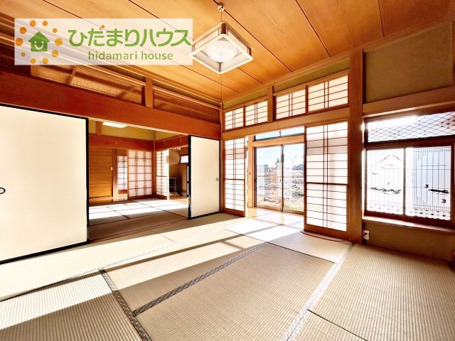 和の風情を演出する内障子付！