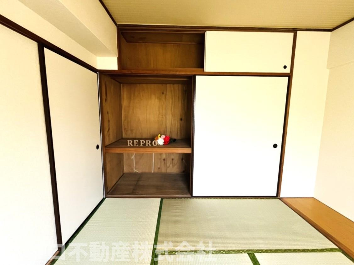広い押入れがありますので布団などの収納は助かります！