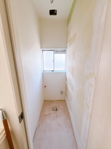 ※リフォーム前の写真になります。　◎閑静な分譲地内の北東角地　◎ゆったりとした広さの間取りが特徴です。　◎現在、内外装の大規模リフォーム中！