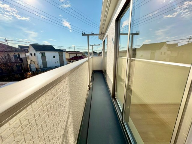 南東向きバルコニーで陽当り良好です