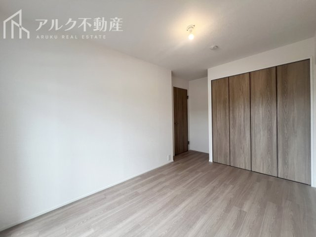洋室内装