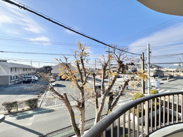 バルコニーからの眺望です！浜松駅方面が良く見えます！　