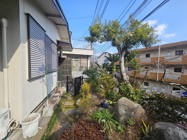 お庭も活用でき、ゆったりとできる空間です♪