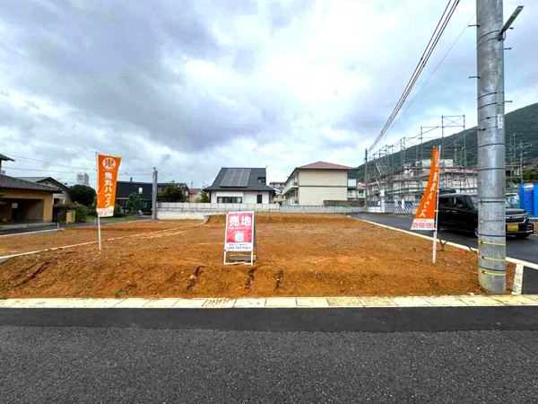 【葛原二丁目（3期）の前面道路含む現地写真】