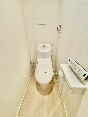 清潔感とうれしい機能性を兼ね備えた、使いやすいシャワートイレ