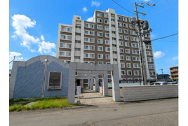 ロピア発寒中央ステーションの外観