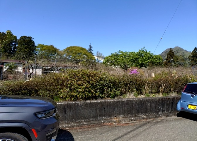 家を建てる前提で土地を探している場合、地盤の丈夫さは譲れない条件の一つです。地盤が脆弱だと追加工事が必要となります。また、過去に地盤沈下や液状化現象を起こした土地は、できるだけ避けた方がいいでしょう。