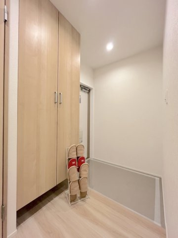 アンピールやよい坂の玄関