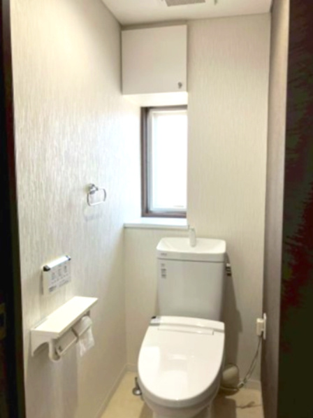 コンパクトで使いやすいトイレです