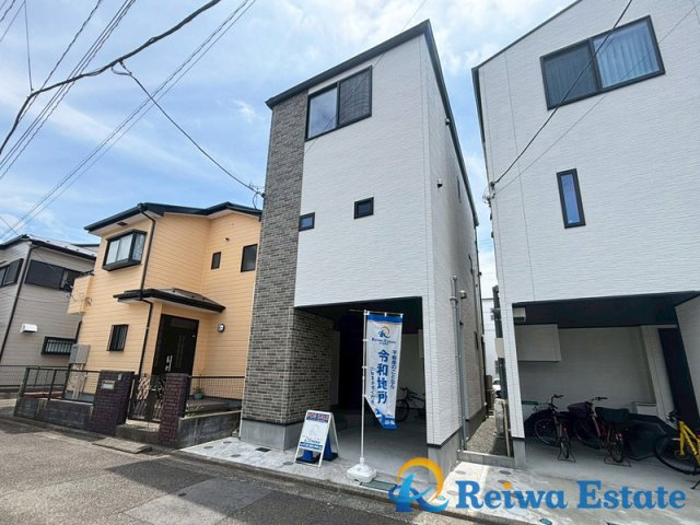 買い物施設が揃い利便性の良い立地♪