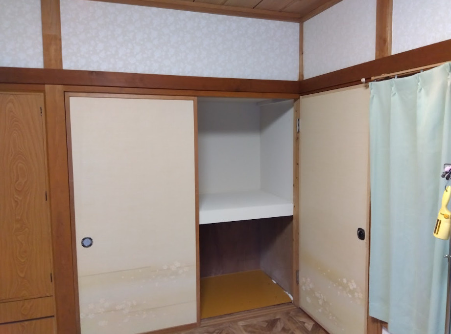 収納が多く整理しやすい仕様ですね。