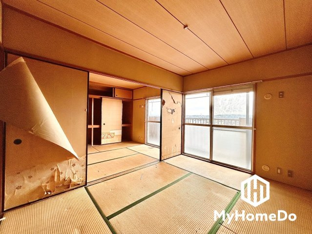 複数ある和室は繋げて広く使うことも、それぞれ独立した部屋として使うこともでき生活の変化に対応します。