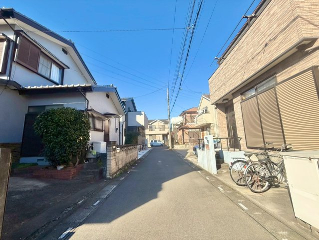 前面道路は公道約4ｍです。