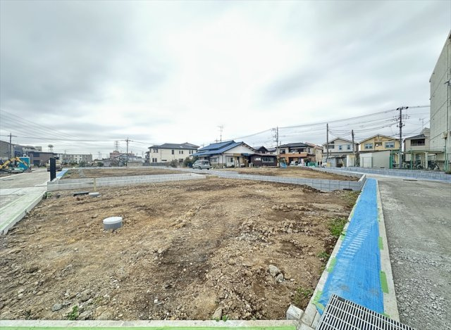 販売現地／2026年3月6日撮影　スーパーや生活施設が徒歩圏内に揃う、暮らしやすいロケーション。