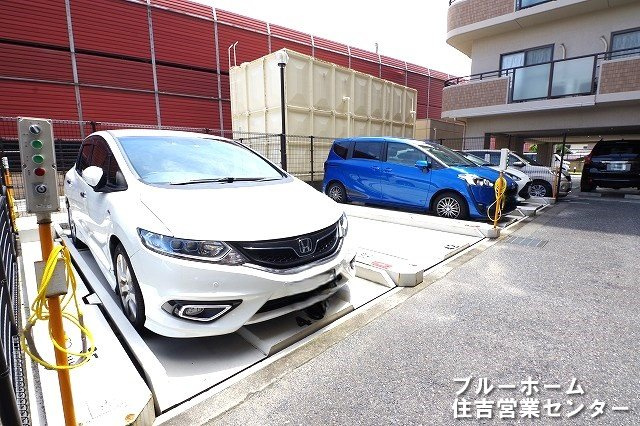 敷地内駐車場です！